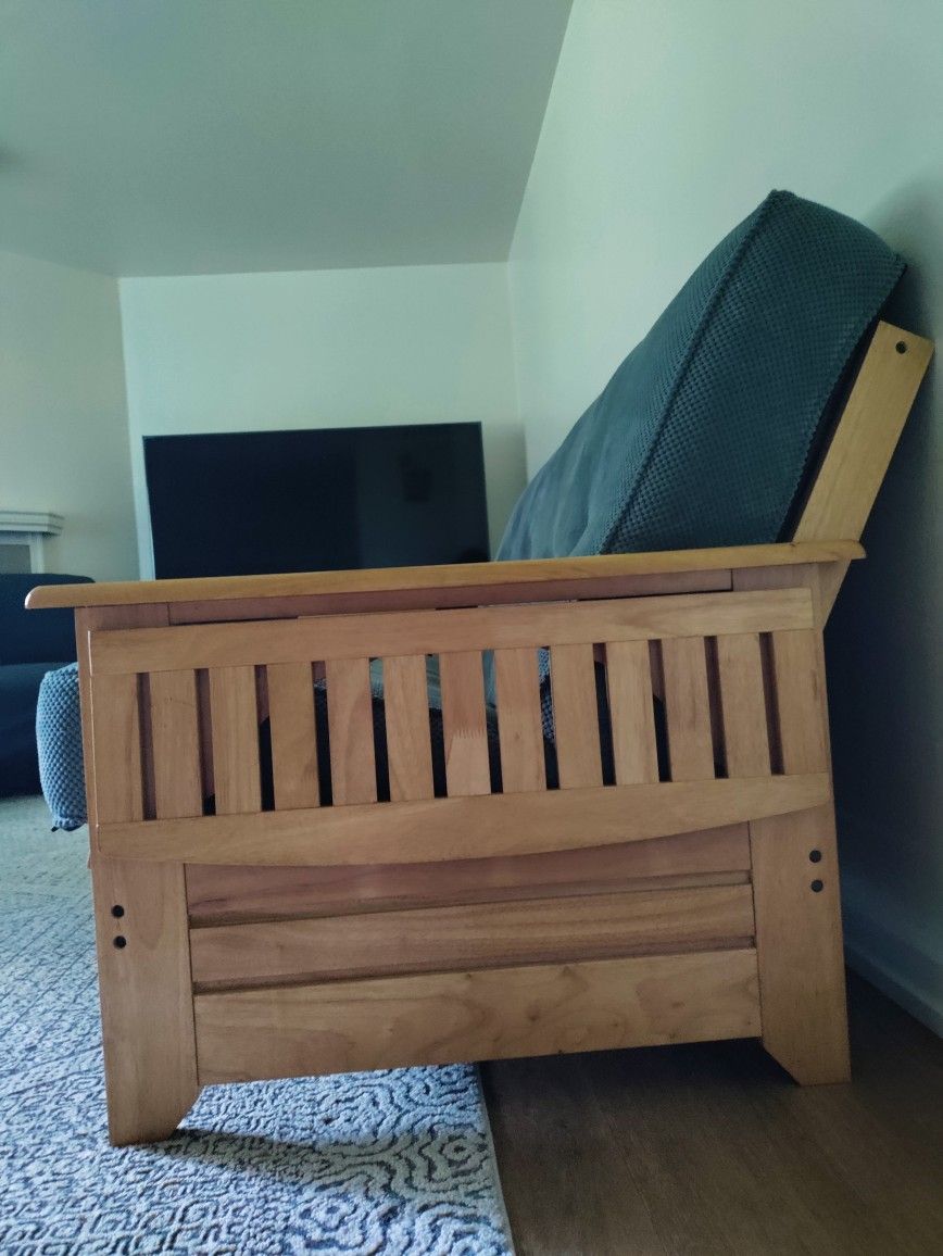 Sturdy Wooden Futon With Mattress 