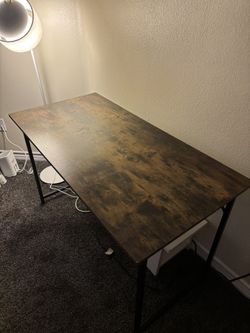 Simple Desk
