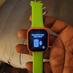 Apple Watch Series 6 /Air Pods 1st Gen