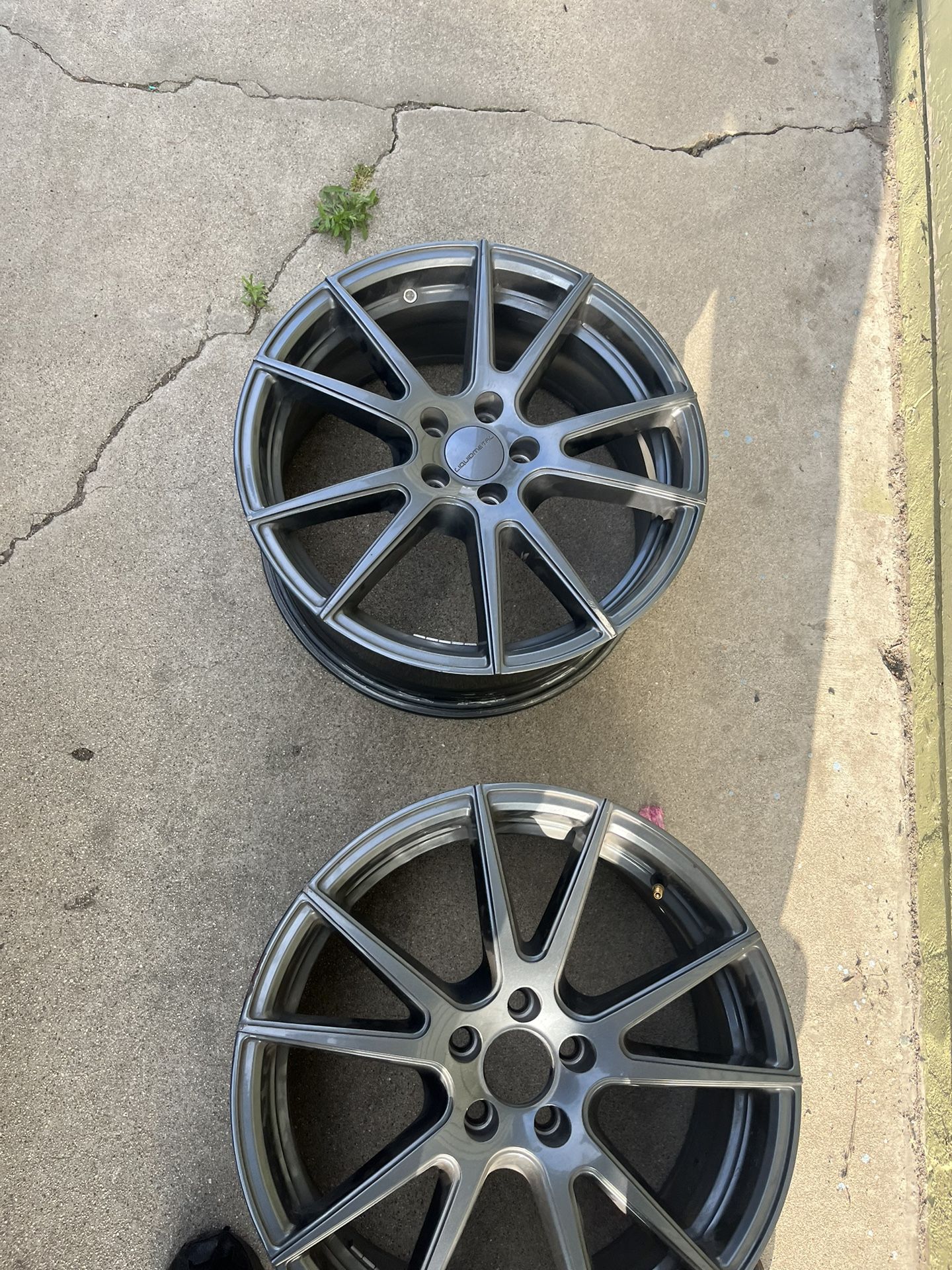 Liquid Metal Wheels