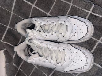 Tenis nike 6y  24cm