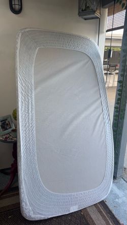 Twin size mattress with box spring