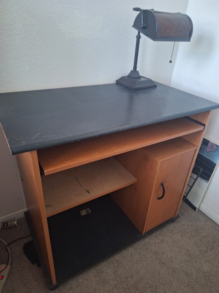 Small Office Space Desk With Wheels