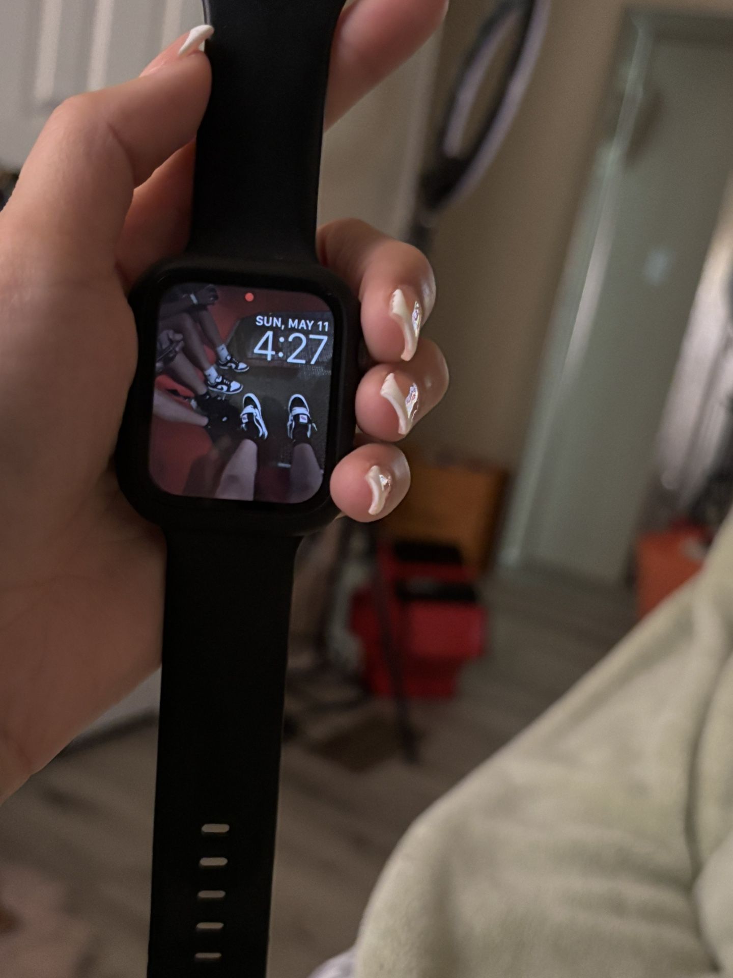 Apple Watch SE 44mm Slightly Used $175