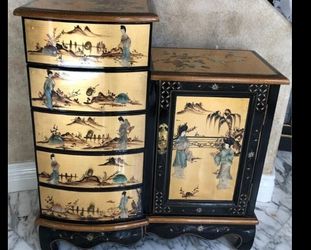 Hand painted asian gold lacquer chest 30X27"