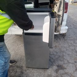 Clean Fridges On Deck Magic Chef Black and Decker 