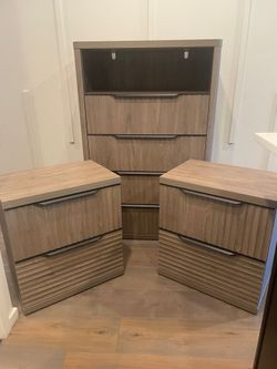 Brand New Bedroom Set 3 piece !!