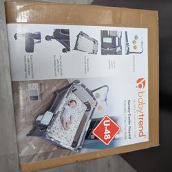 (Palmdale)Baby Trend Nursery Center Play yard