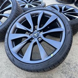 Model 3 staggered wheels deals