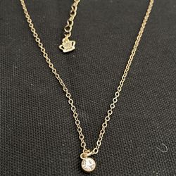 GT Metal Link Chain Tiny Clear Crystal Encrusted Disk Pendant Necklace 17”+4”ext