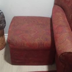 Chair With Ottoman 