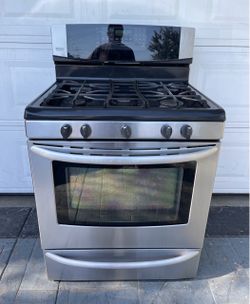 Kenmore Gas Stove ( Delivery)