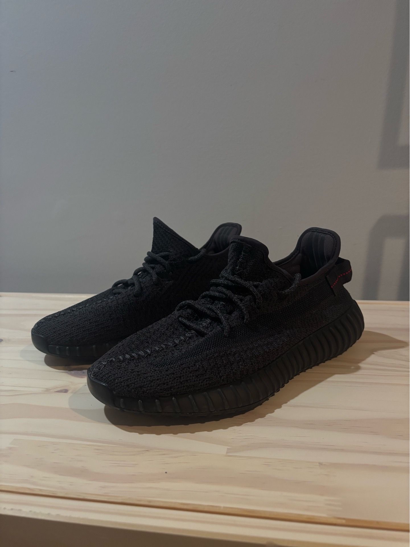 adidas Yeezy Boost 350 V2 Black Reflective, Men’s Size 9.5, Fu9007