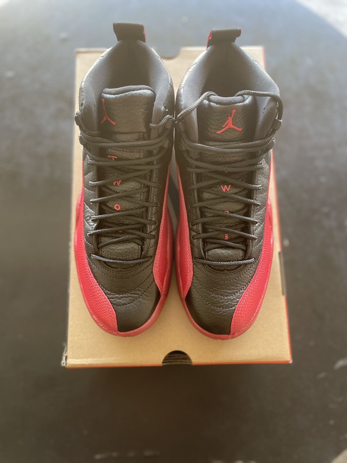 Jordan Retro 12 Flu Game – VNDS w/ Box