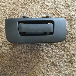 GMC Sierra Tailgate Latch