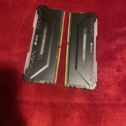 Corsair Vengeance RGB PRO DDR4 RAM 32GB (2x16) 3200MHz CL16-20-20-38 1.35V Intel AMD Desktop Computer Memory-Black