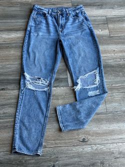 American Eagle Distressed Mom Jeans