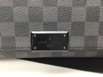 LOUIS VUITTON Damier Graphite District MM Shoulder Bag Auth CA2114 for Sale  in Brooklyn, NY - OfferUp