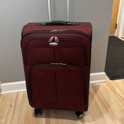 Samsonite 28in Spinner Luggage