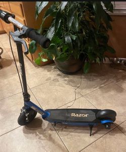 Used Razor Patinete Eléctrico Black Label de E100 good condition