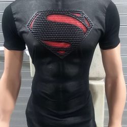 2 T-shirts Superhero (Superman &  Batman)