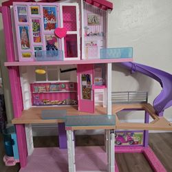 Barbie Dream House And Camper/ RV