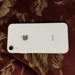 iPhone XR (iCloud Locked)