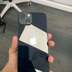 💙📱 iPhone 14 128 GB Unlocked BH90% 🔋 Case And Headphones For Free 💙💎