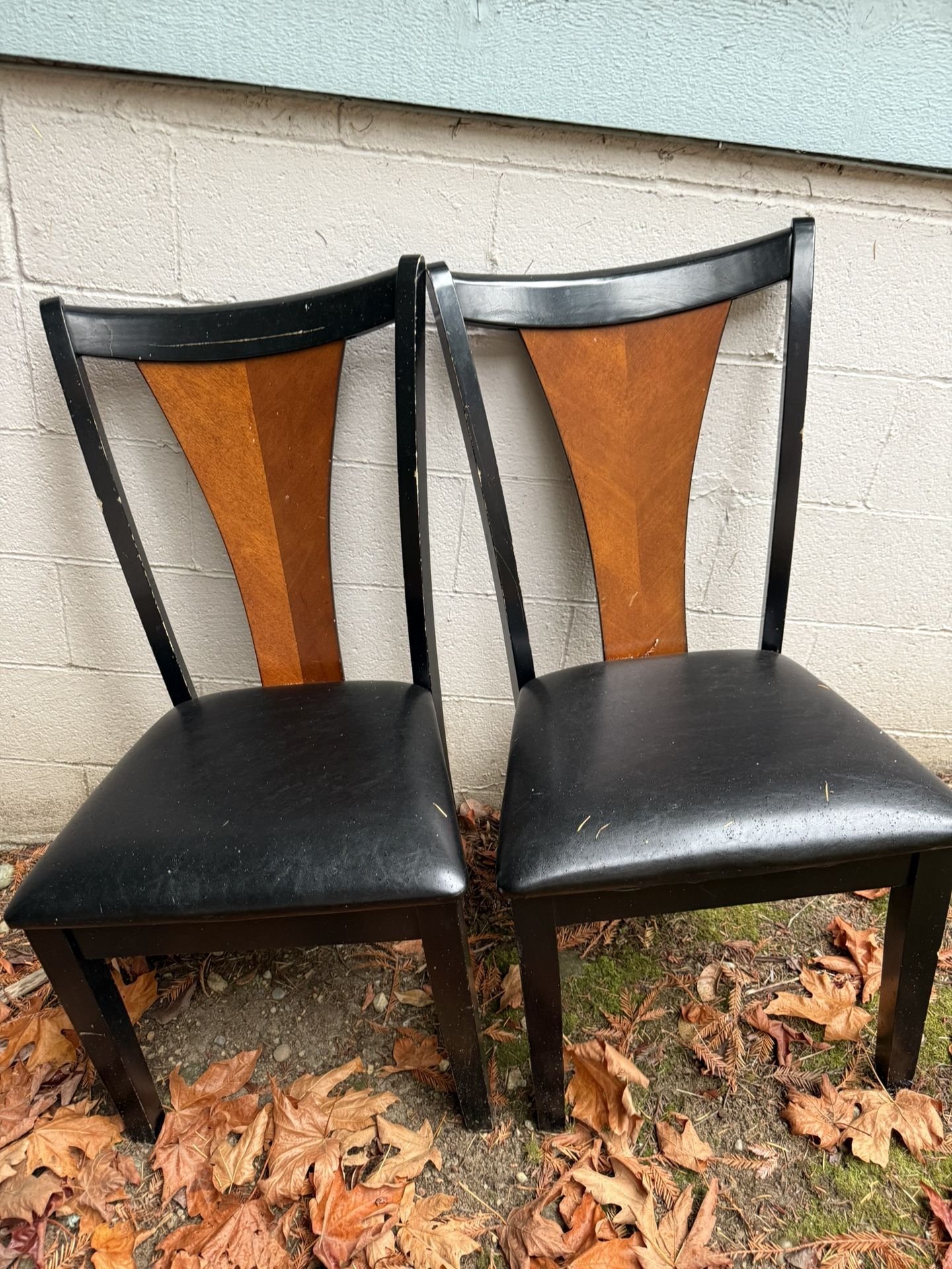 Free Chairs