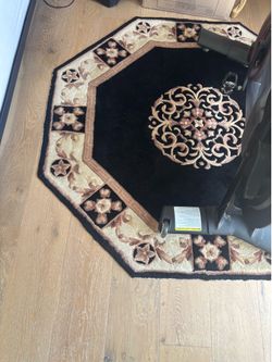 Elegant Patterned Area Rugs