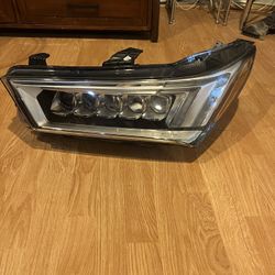 2020 Acura MDX  - OEM Headlamp Assembly - LIKE NEW 4k Miles