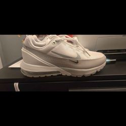 Nike Air Max Pulse Size 10.5 
