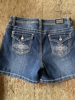 Earl Jeans Blue Denim Rhinestone Shorts Rise 9” Inseam 4” Sz 4