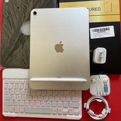 256gb Apple IPad 10th Generation (10.9” Liquid Retina / 2022 model) with pen, keyboard, case & Accessories (warranty 2026) 