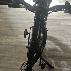 Rattan electric Bile 28 MPH black with charger
