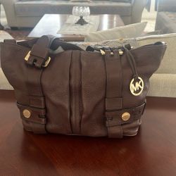 Michael Kors Harness grab bag in dark brown mocha pebbled leather