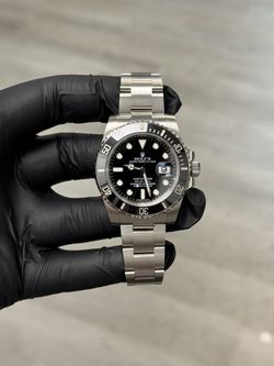Rolex Submariner Date