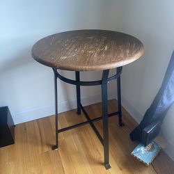 Round Table - Free 
