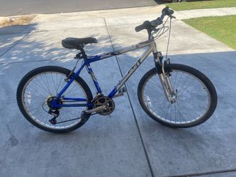 Diamondback Outlook Mountain Bike