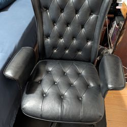 Office Chair Like Anew