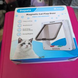 Magnetic cat door 