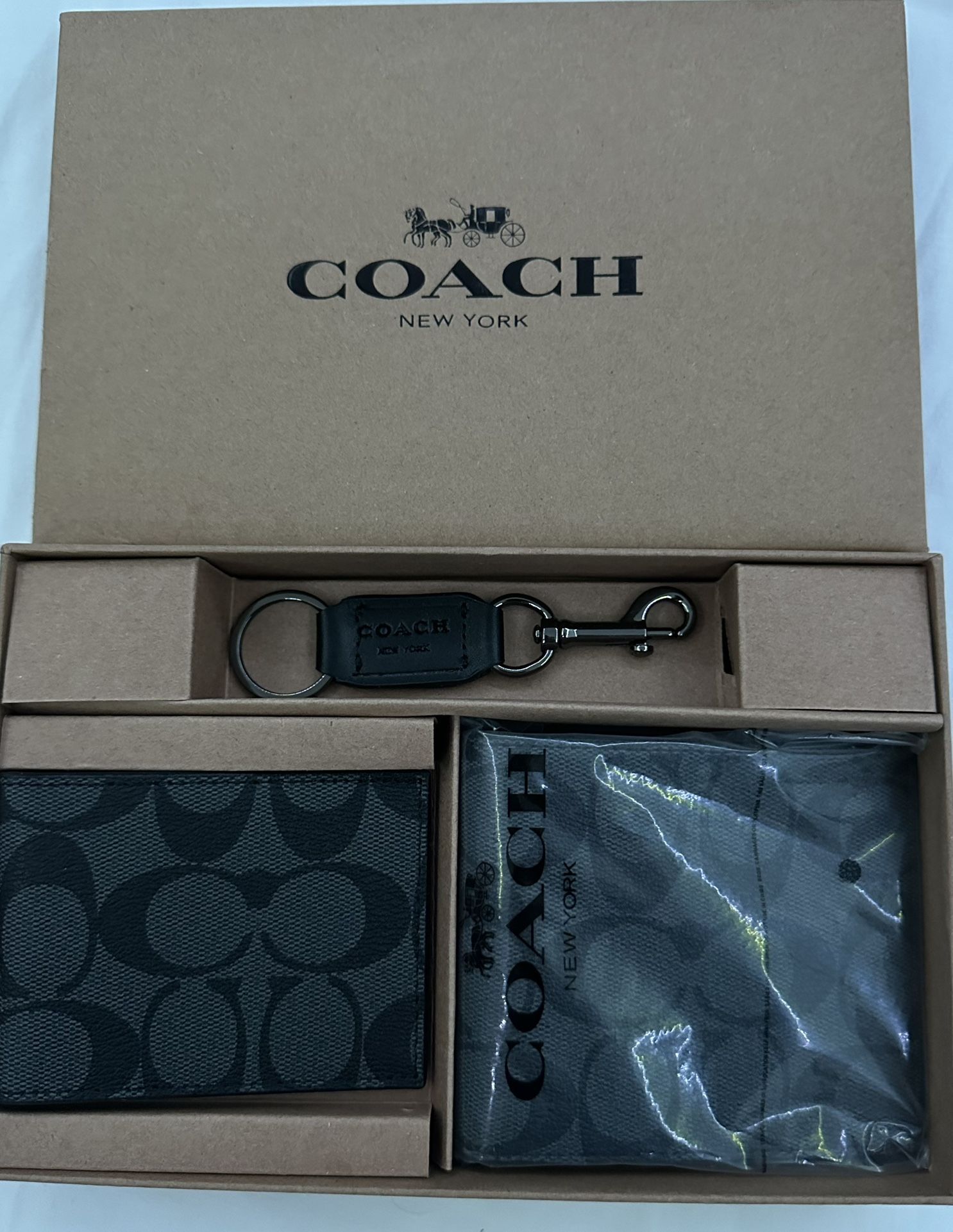 ✅Brand New -Coach Wallet 3-in-1 Gift Set 🎁