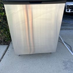 Free Dishwasher