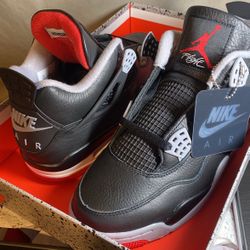 Nike Air Jordan 4 Black Fire Red Size 9.5 
