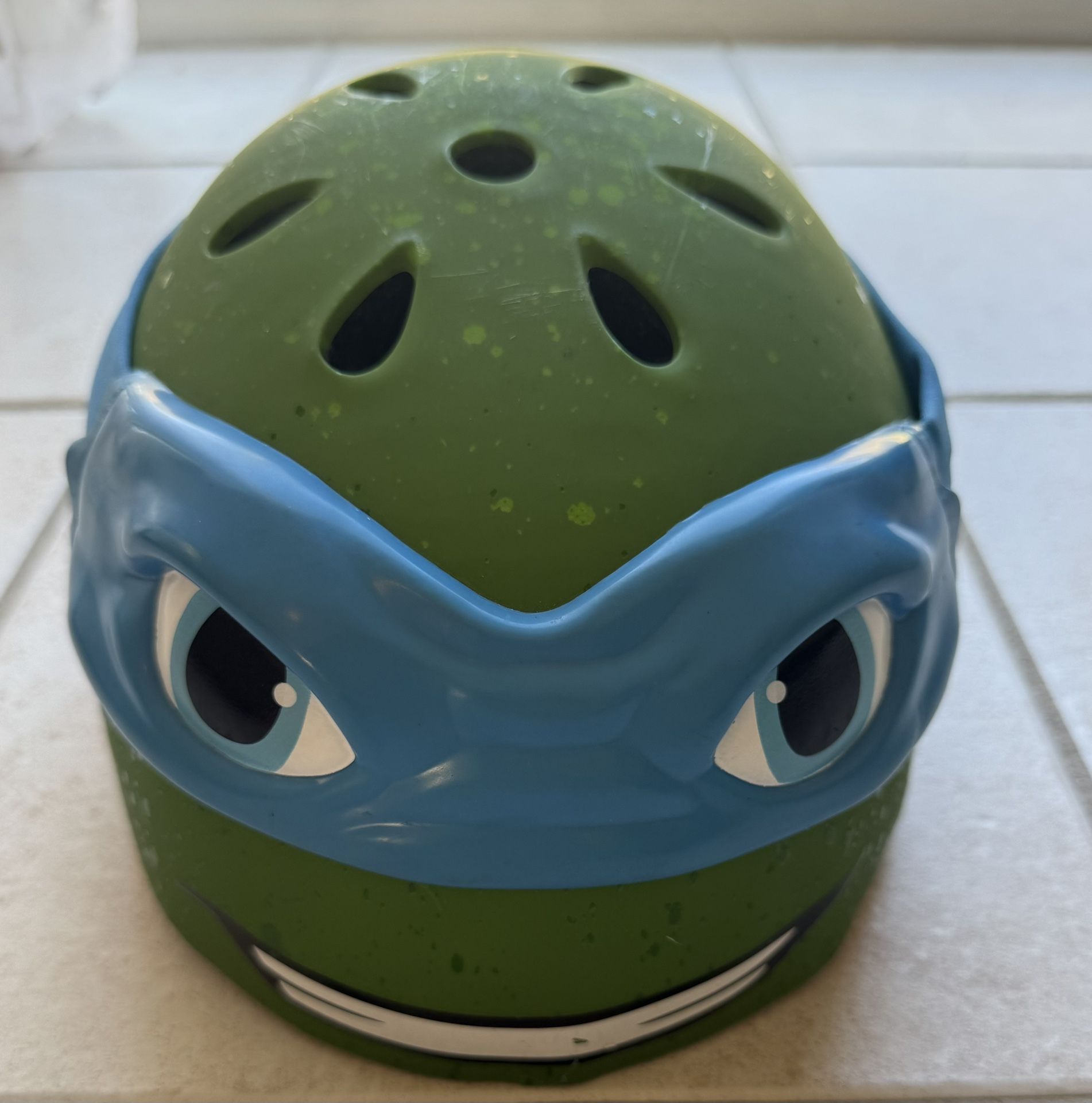 TMNT Leonardo Kids Helmet From The Teenage Mutant Ninja Turtles. 2017. for Sale in Zephyrhills, FL - OfferUp TMNT Leonardo Kids Helmet From The Teenage Mutant Ninja Turtles. 2017. for Sale in Zephyrhills, FL - OfferUp