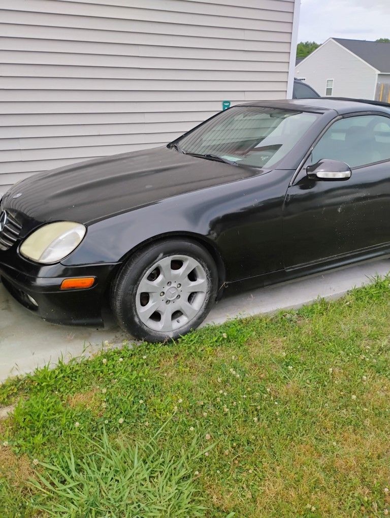 2001 Mercedes SLK 320 Black