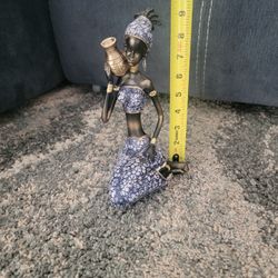 African Woman Doll / Figura De Mujer Africana
