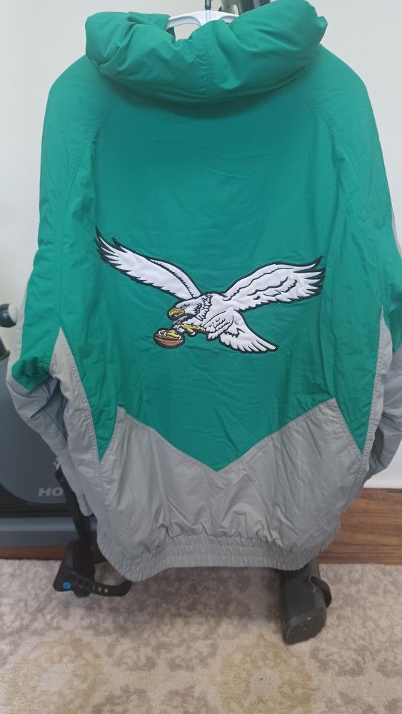 Mitchell & Ness — Throwback Eagles Jacket (K.G.)