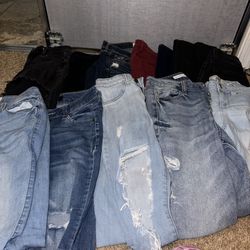Small girl/teen/women jeans bundle