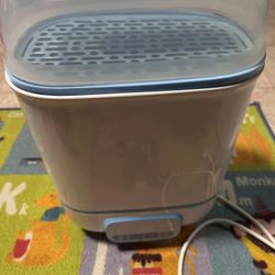 Baby Bottle Sterilizer and Dryer+ Drying Rack 